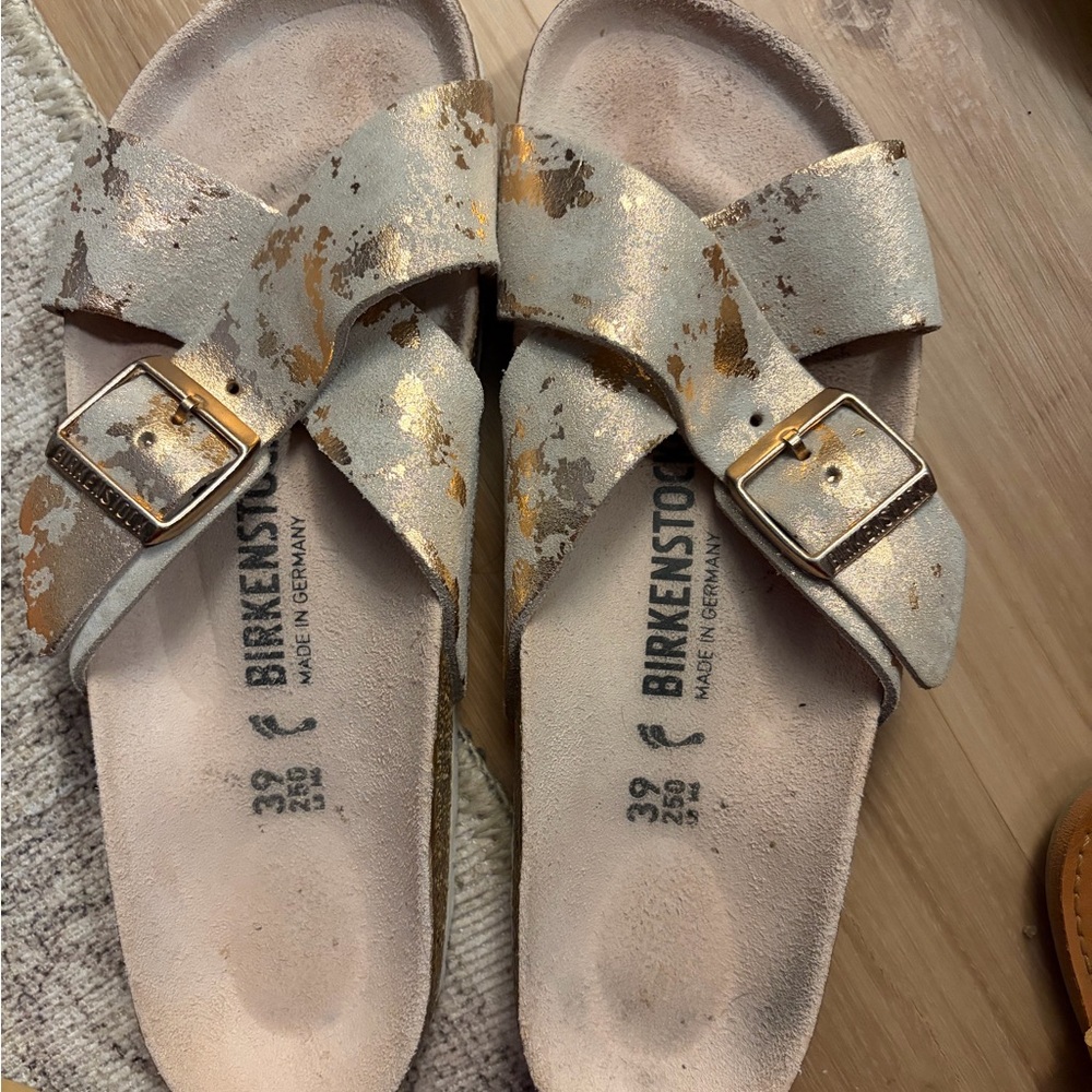 Birkenstock Women's Metallic Gold and Cream Sandals - Picture 2 of 4